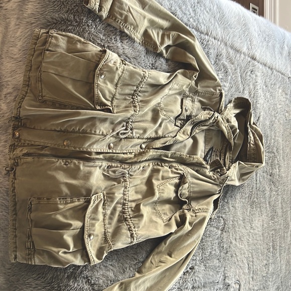 Talula Aritzia military style jacket. Perfect for fall in excellent condition! - Picture 3 of 5